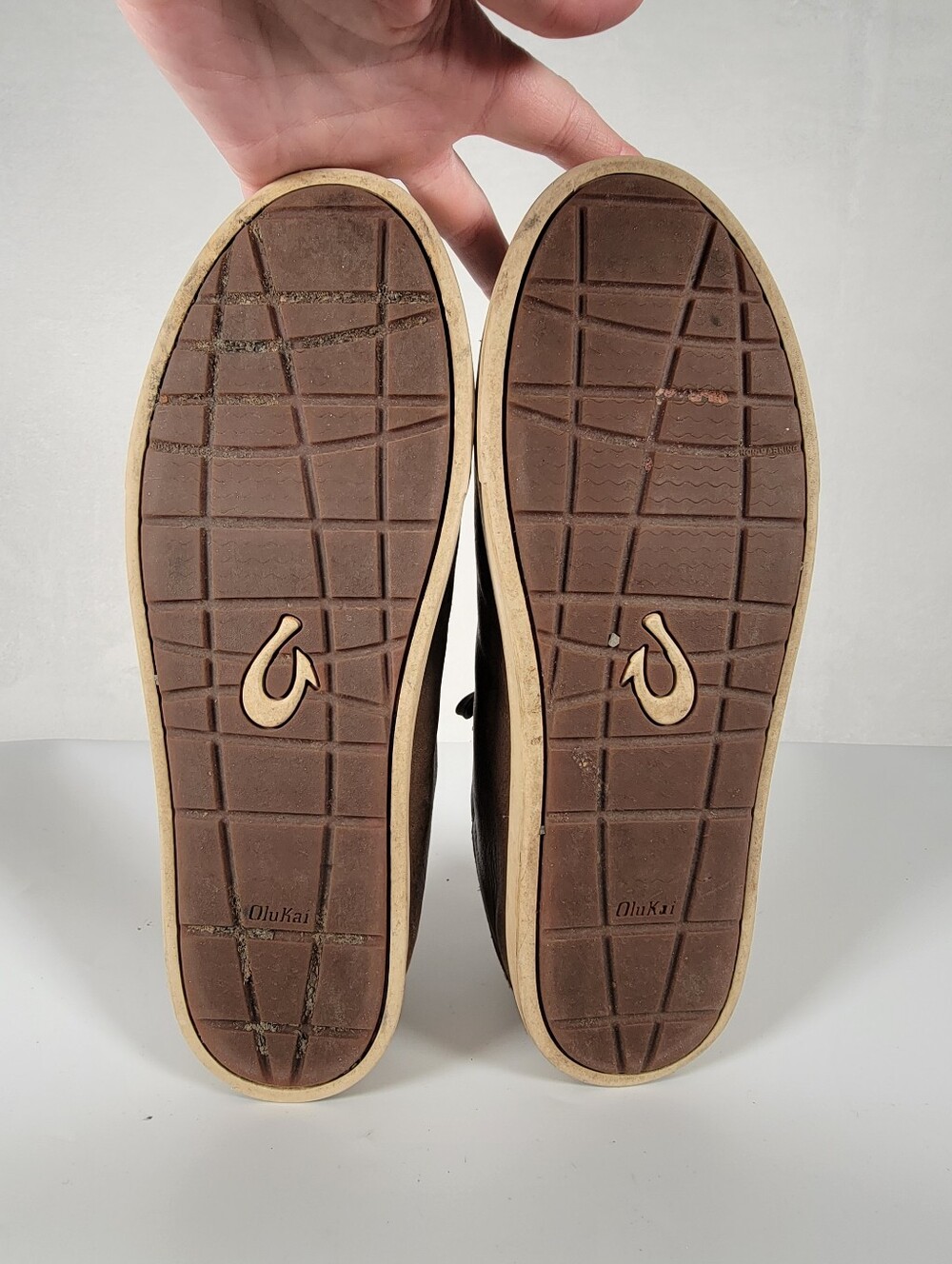 OluKai Men's Kahu Pahaha Shoes In Espresso, Size 10 - Picture 10 of 10